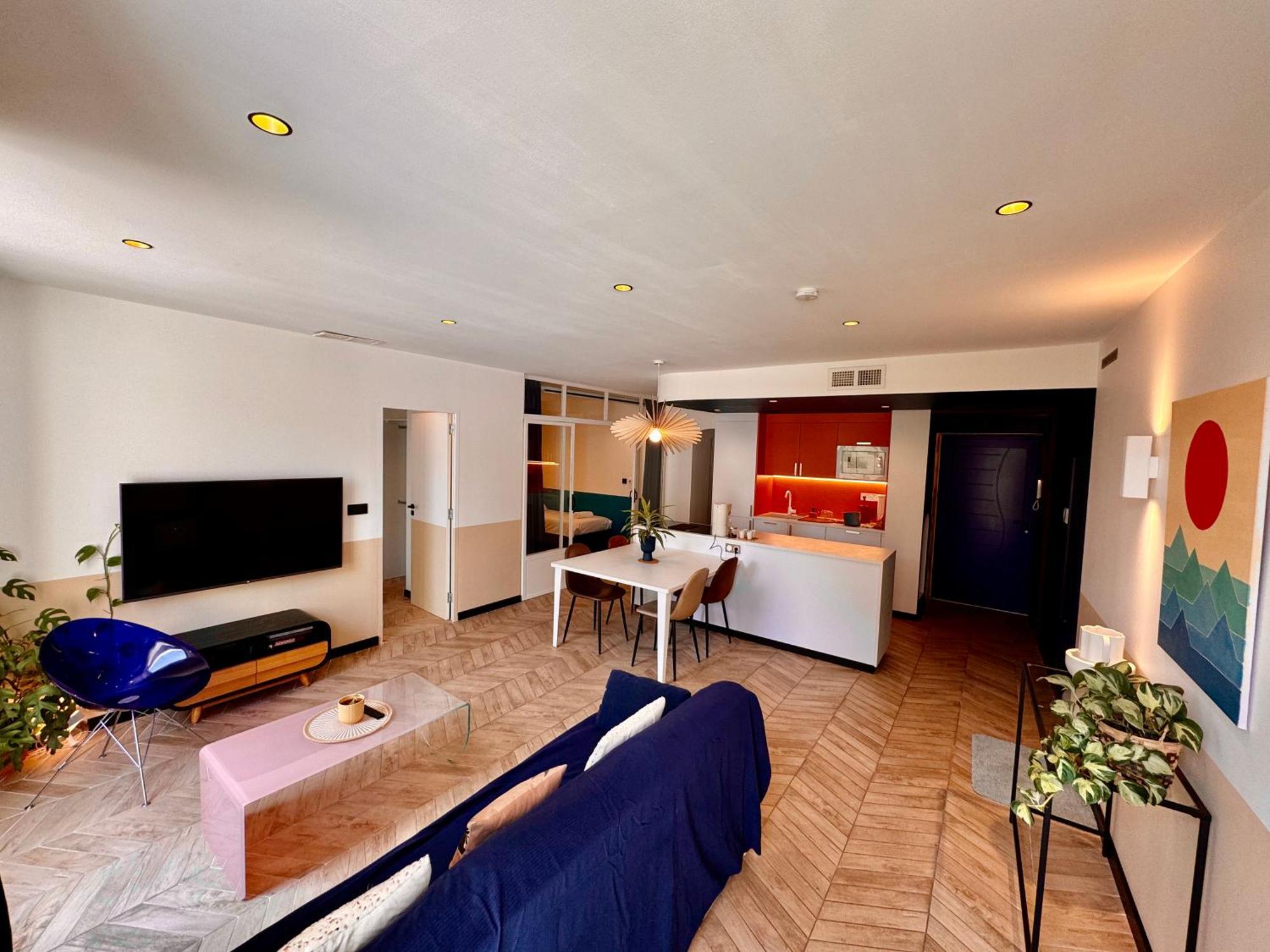 Roma Divine Home Cinema Et Jardin Nîmes Exterior foto